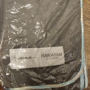 Kealopiko x Hawaiian Airlines travel blanket